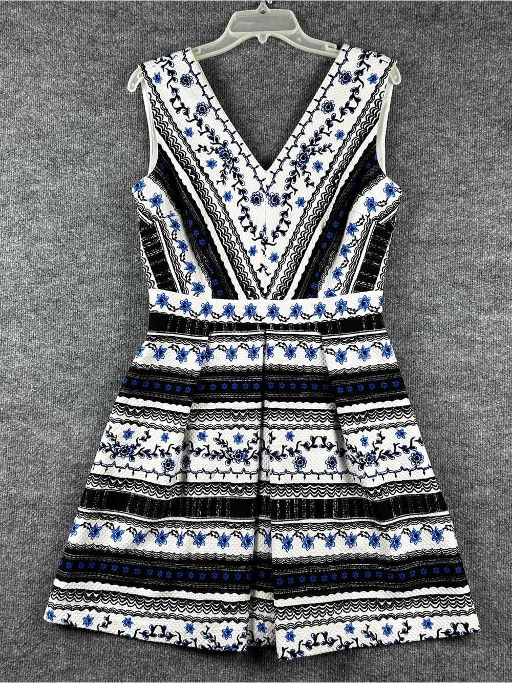 CeCe Cobalt Blue White Floral Striped Jacquard Fit Flare Dress Size 6 Cocktail